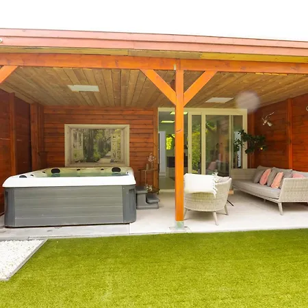 Appartamento Wellness Met Sauna En Jacuzzi Tiel