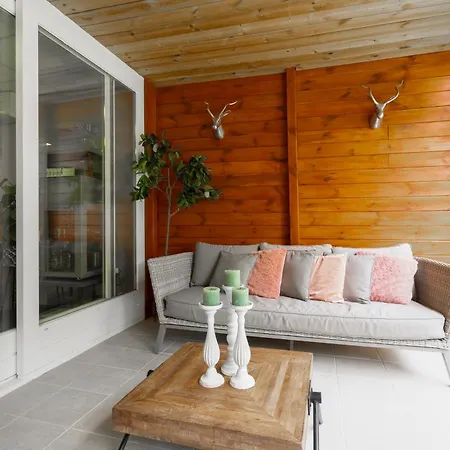 Wellness Met Sauna En Jacuzzi Appartamento *