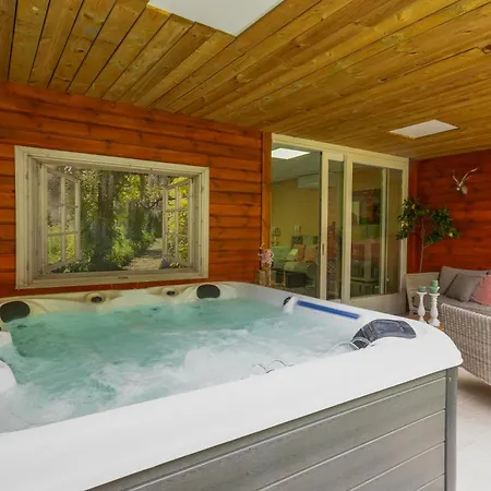 Wellness Met Sauna En Jacuzzi Appartamento