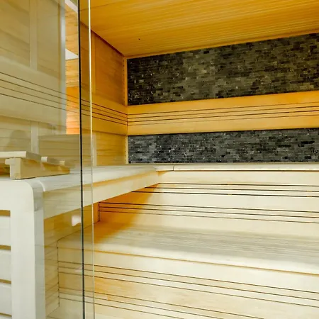 Apartment Wellness Met Sauna En Jacuzzi Tiel