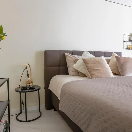 Wellness Met Sauna En Jacuzzi Apartman