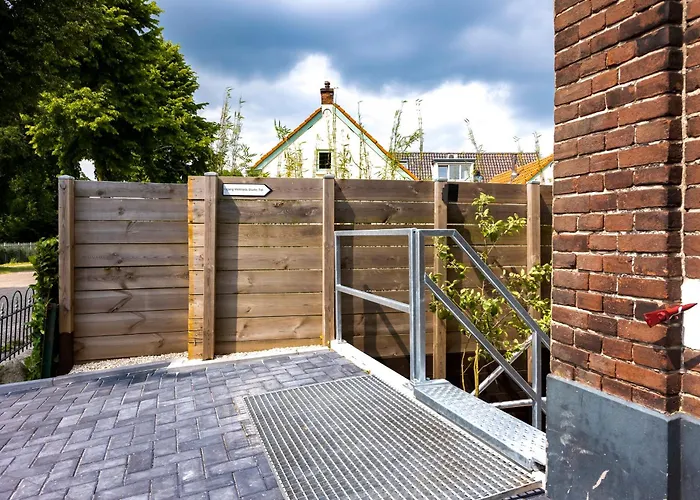 Wellness Met Sauna En Jacuzzi Lägenhet Tiel