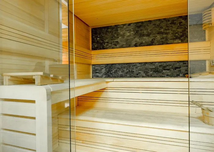 Lägenhet Wellness Met Sauna En Jacuzzi Tiel