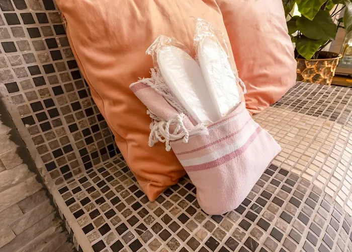 Wellness Met Sauna En Jacuzzi Appartement *