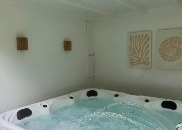 Appartement Wellness Met Sauna En Jacuzzi Norwich